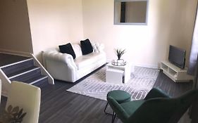 Vogue Apartments
